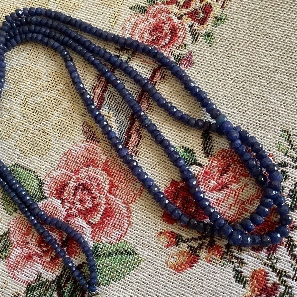 BLUE INDIAN SAPPHIRE DOUBLE STRING STERLING SILVER CLOSURE WITH EXTENDE